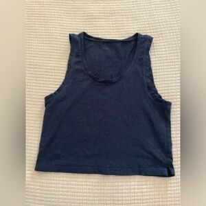 Pact navy cropped tee